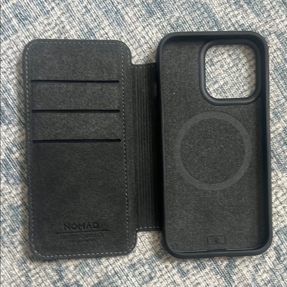 Nomad Black Folio iPhone Case with Wallet Functionality 13 pro - Picture 1 of 2